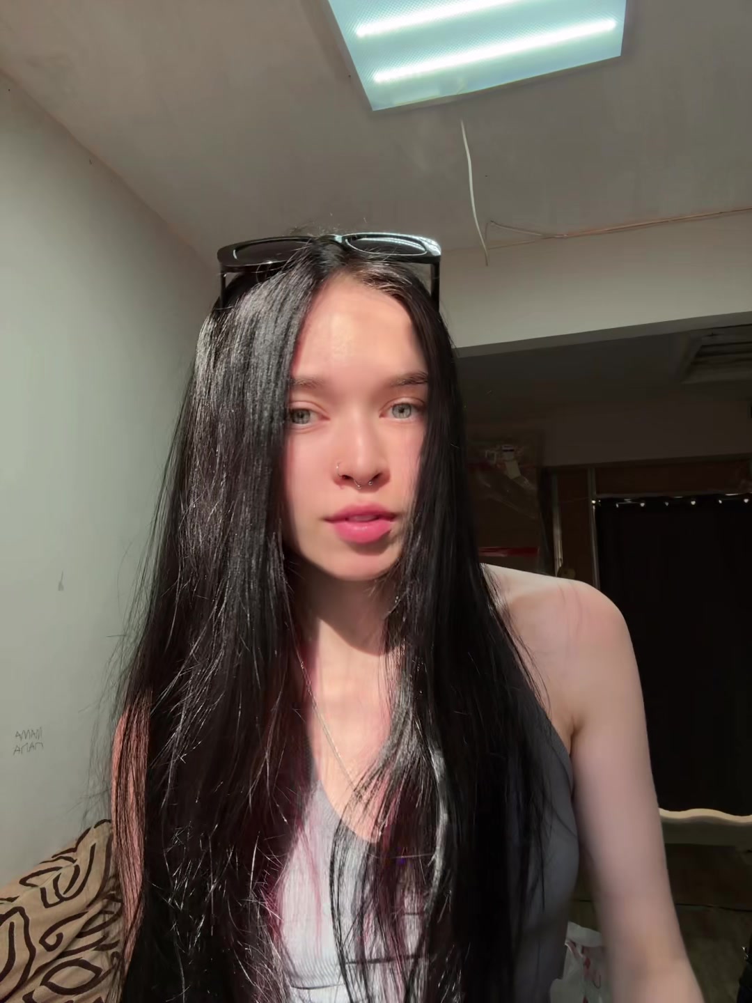 @_alish_