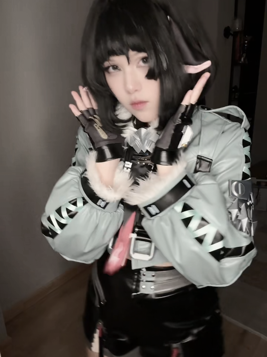 @псыж / ф7