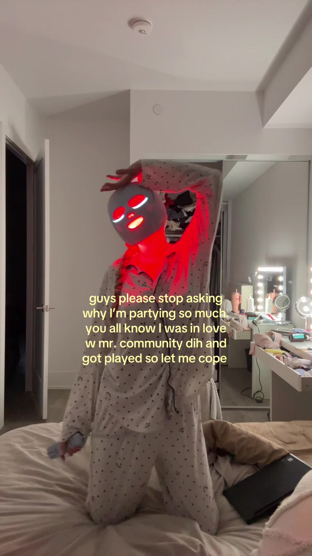 @dumbblondediary