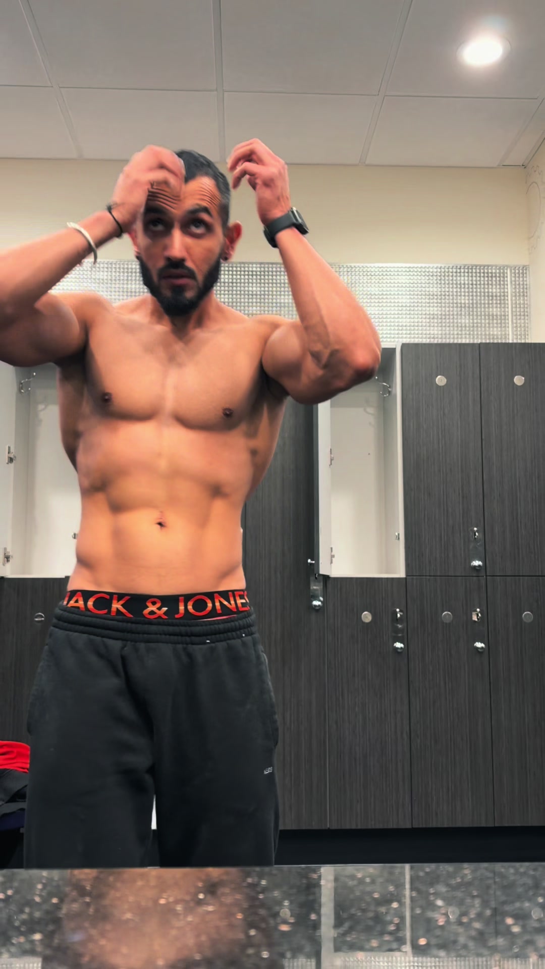 @avi.grewal_fitjatt