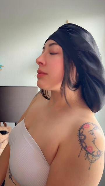 @𝔈𝔰𝔭𝔦𝔫𝔬𝔷𝔞 ♡