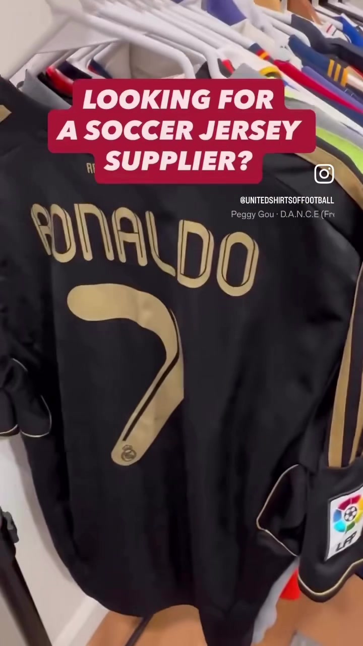 @United Shirts of Football