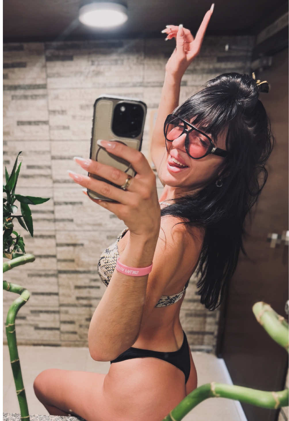 @Angelinka