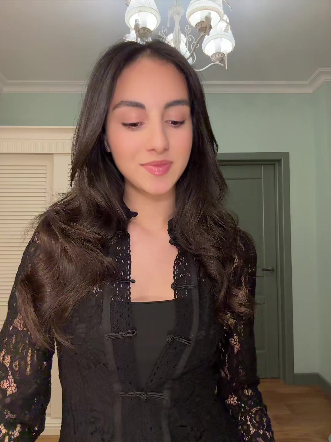 @Ari_Ana
