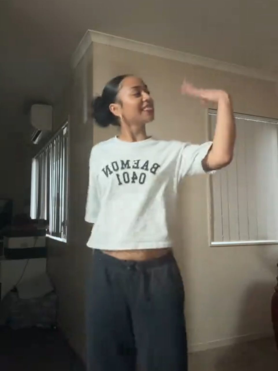 @mj