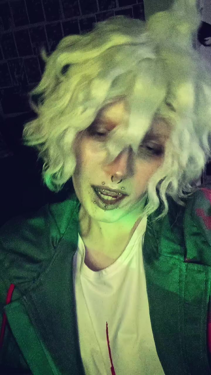@⚰️