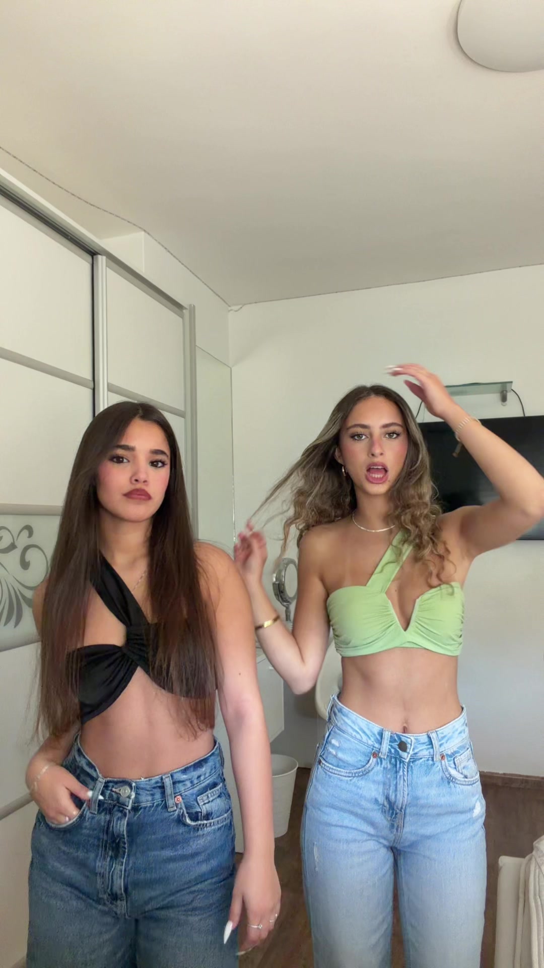 @Roni Mor