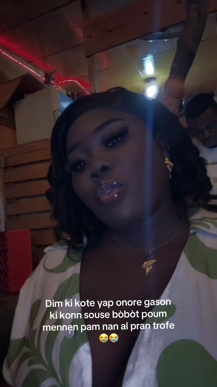 @Thaliahair