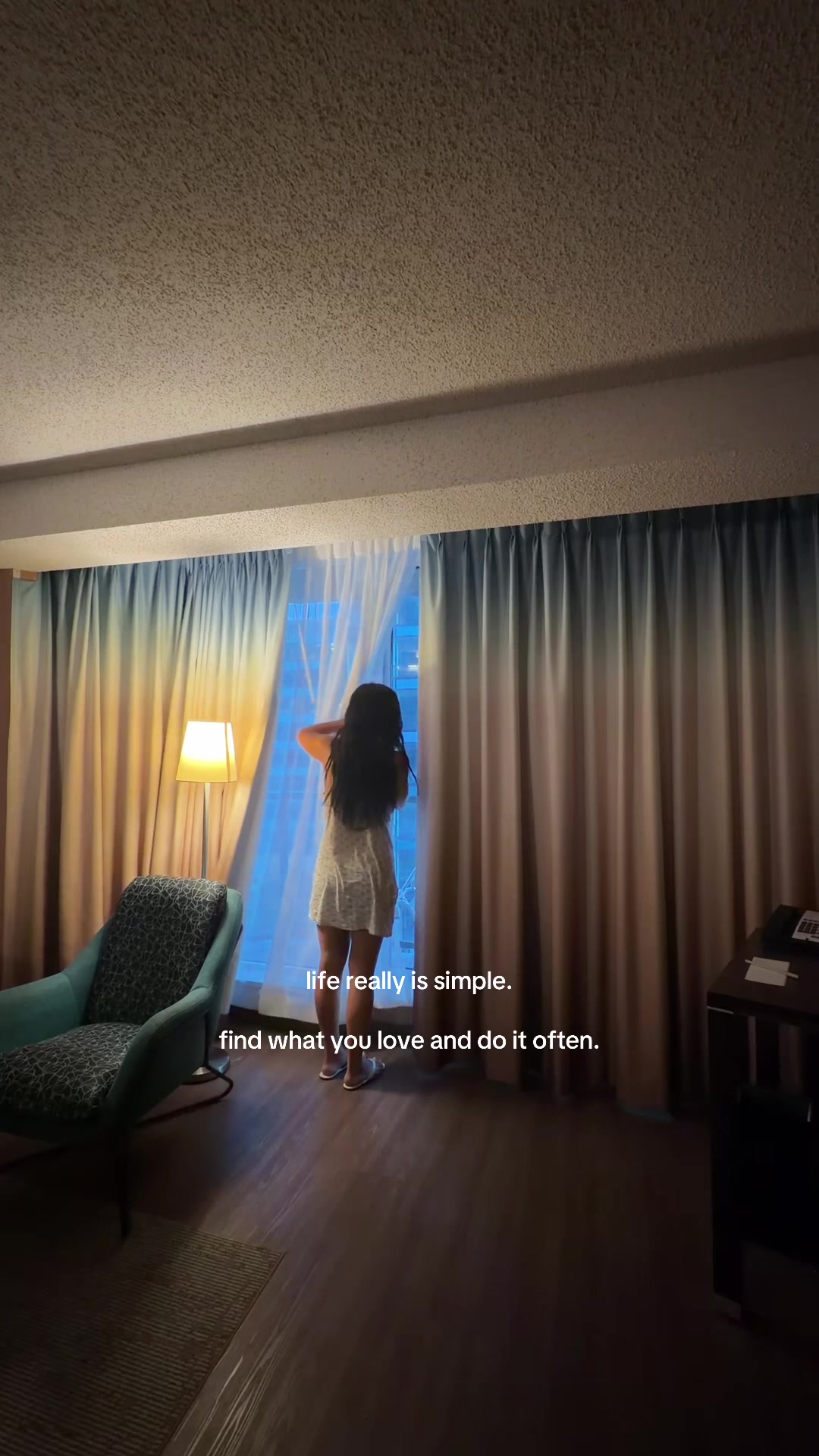 @Ana ~ YEG Content Creator