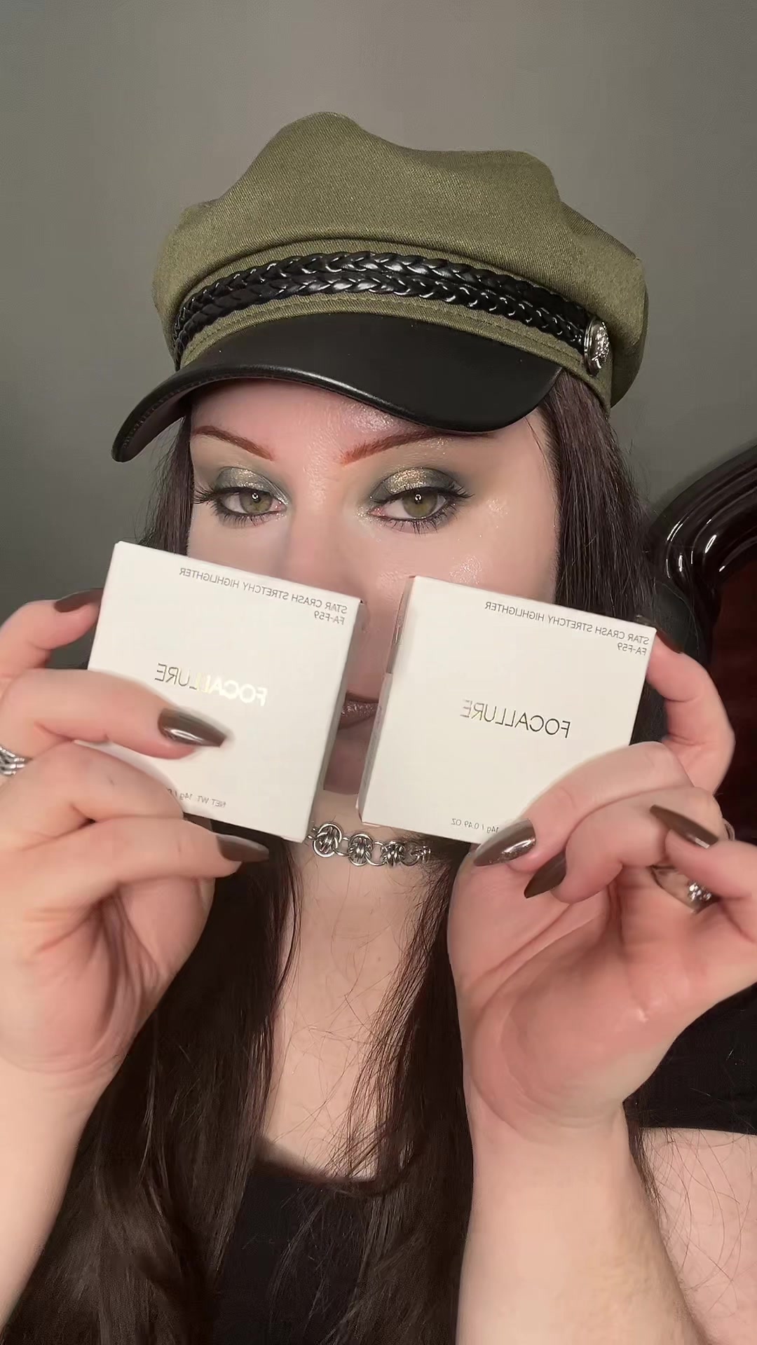@ℭ𝔥𝔢𝔶𝔢𝔫𝔫𝔢 🖤🕷️