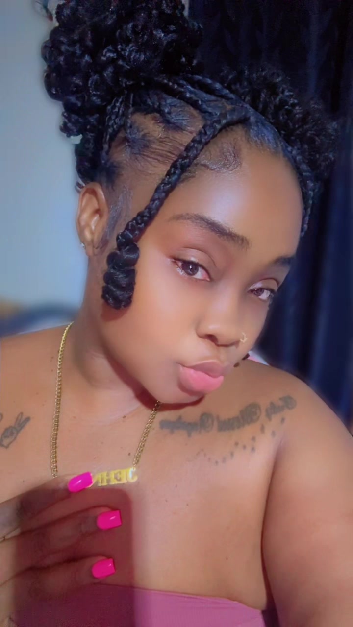 @keepingupwith_jehnee