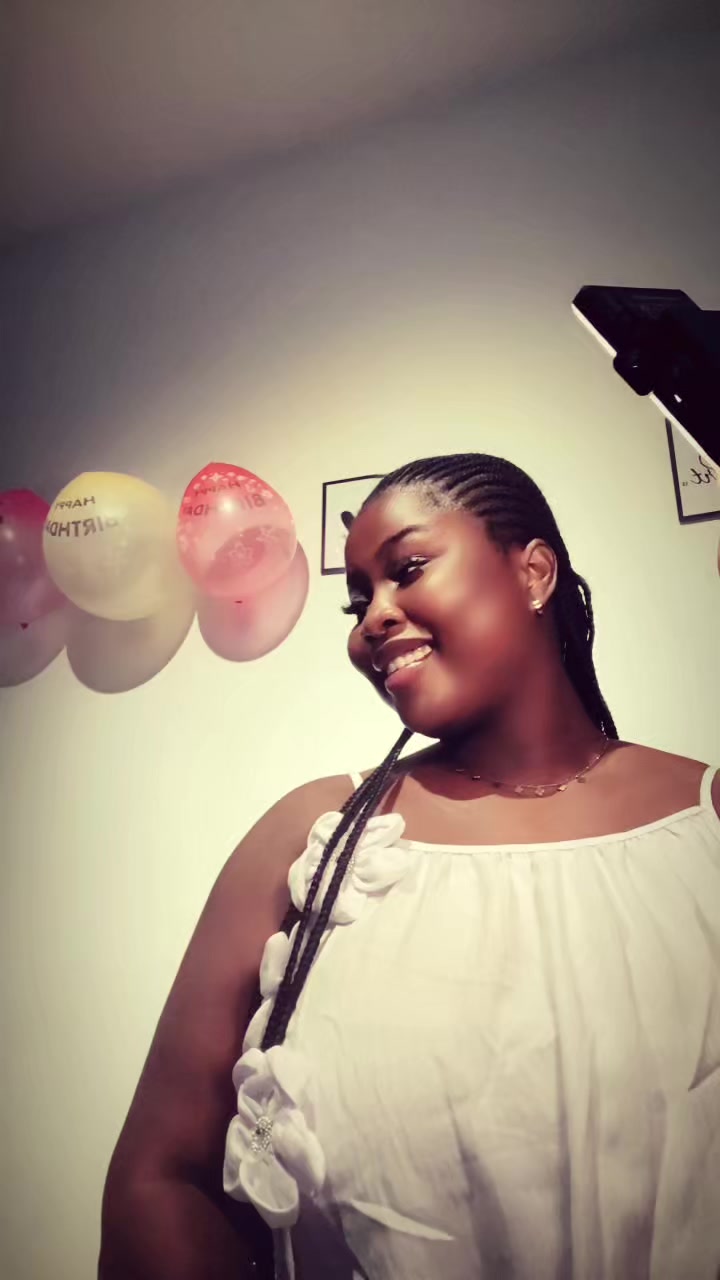 @—Thick ola 😍💕❤️