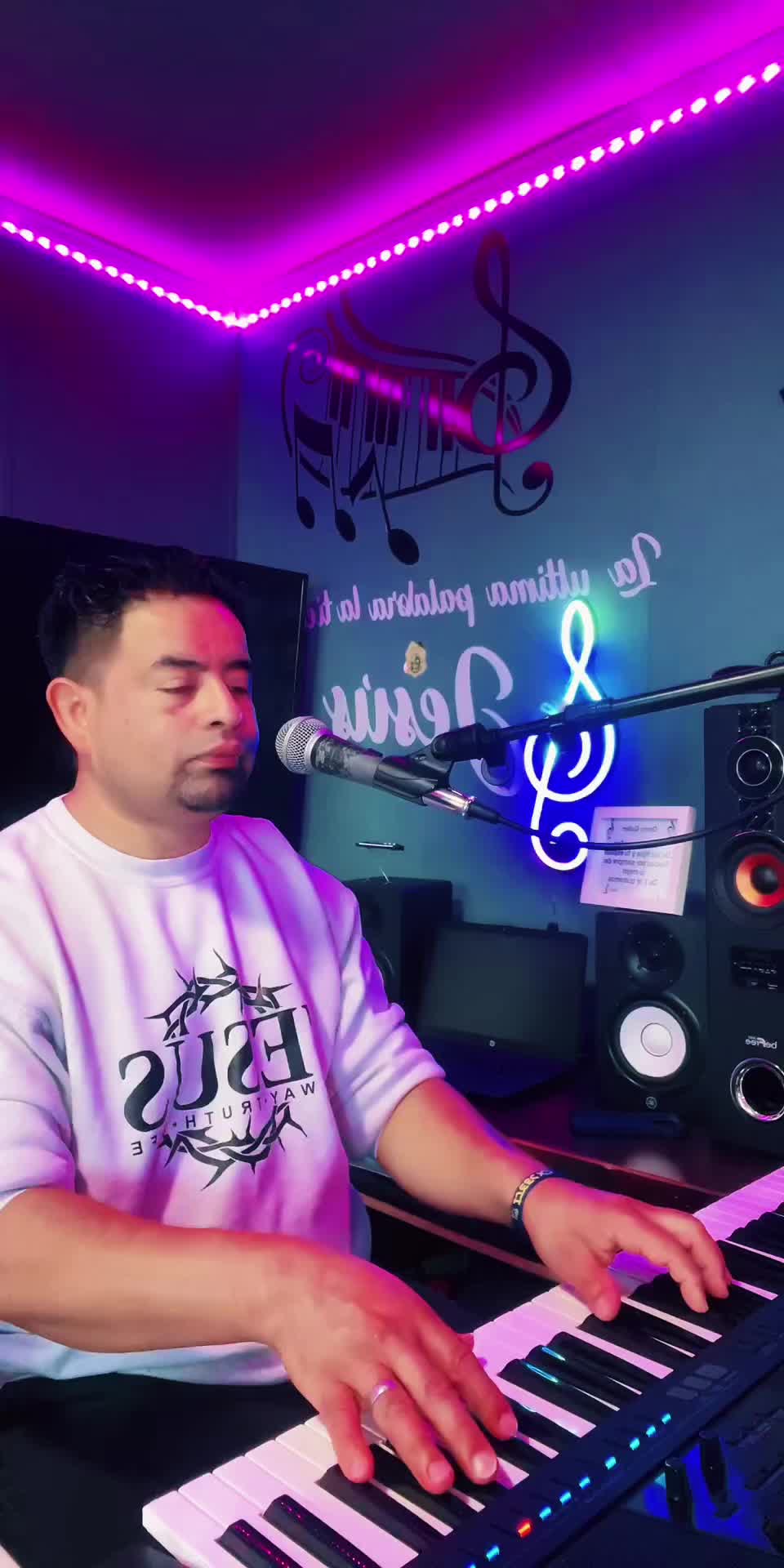 @Dany Guillén