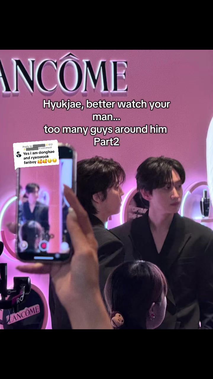@Shut up Donghae’s alive out