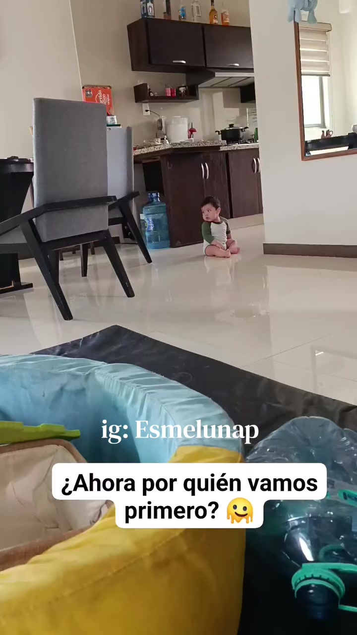@esmeluna_tripletmom