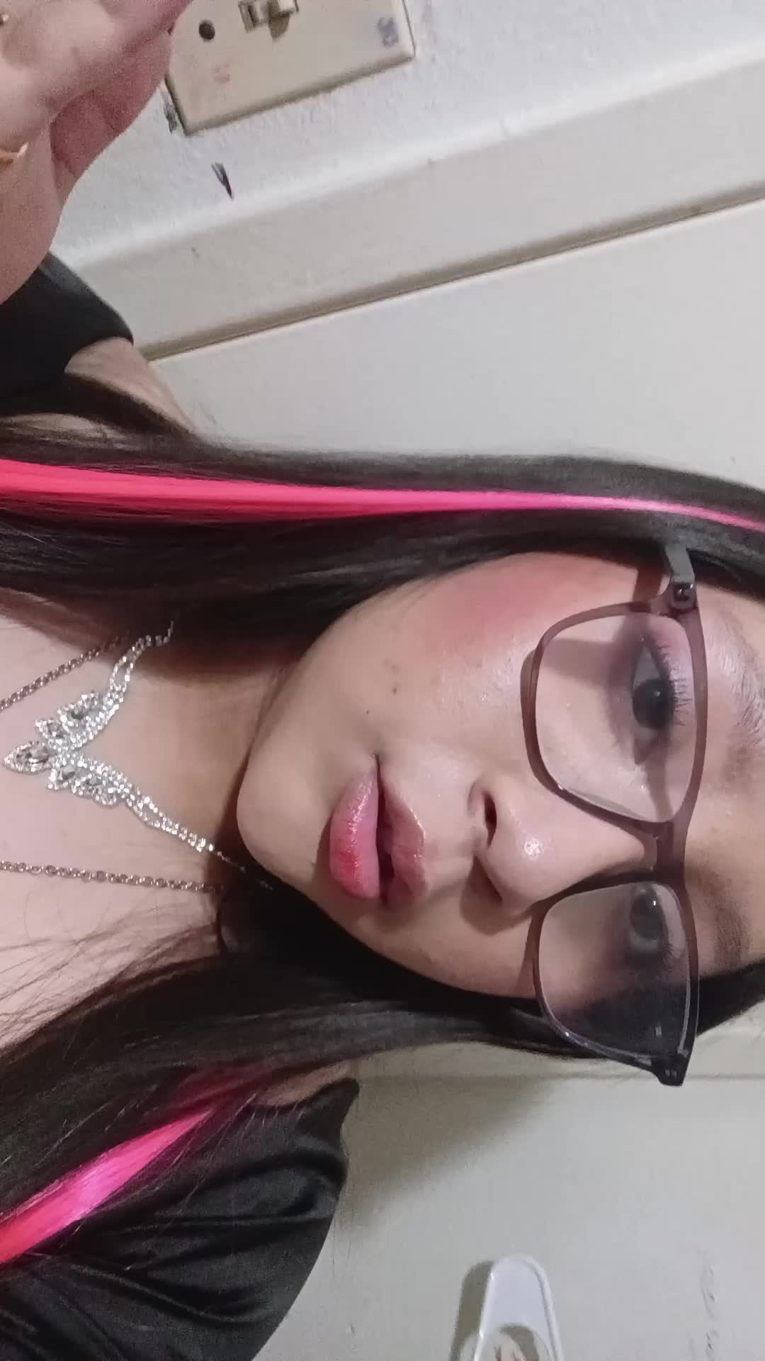 @I?