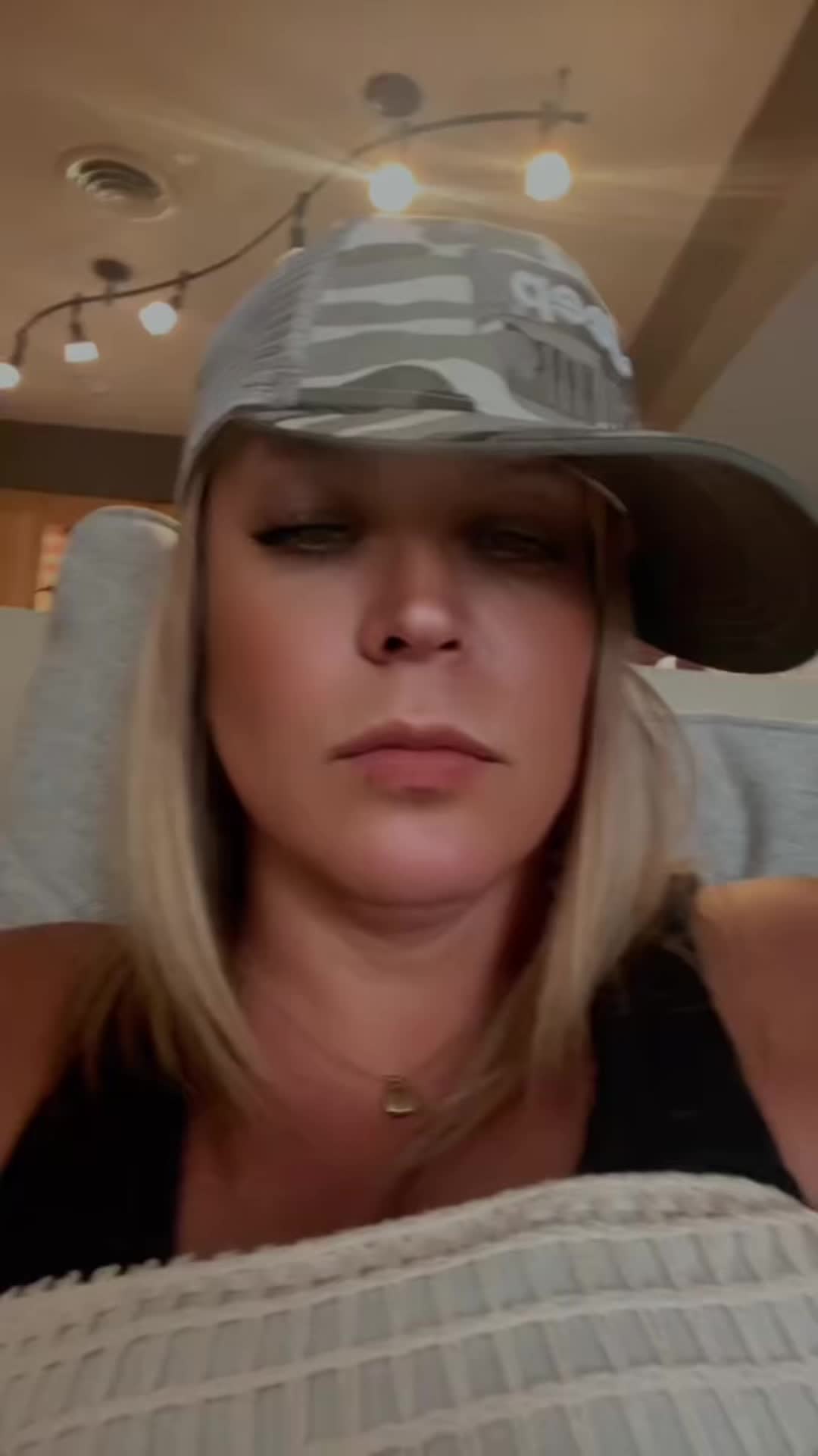 @Blonde_savage83