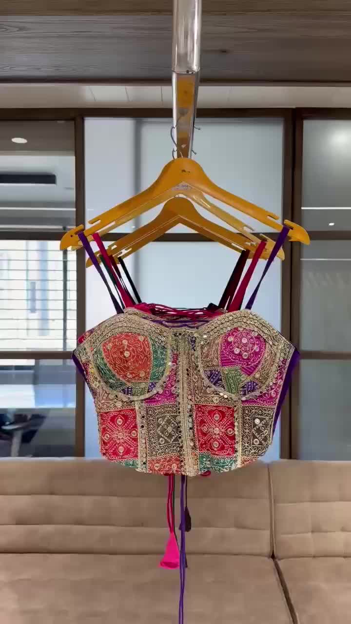 @Dhanvi Colletion