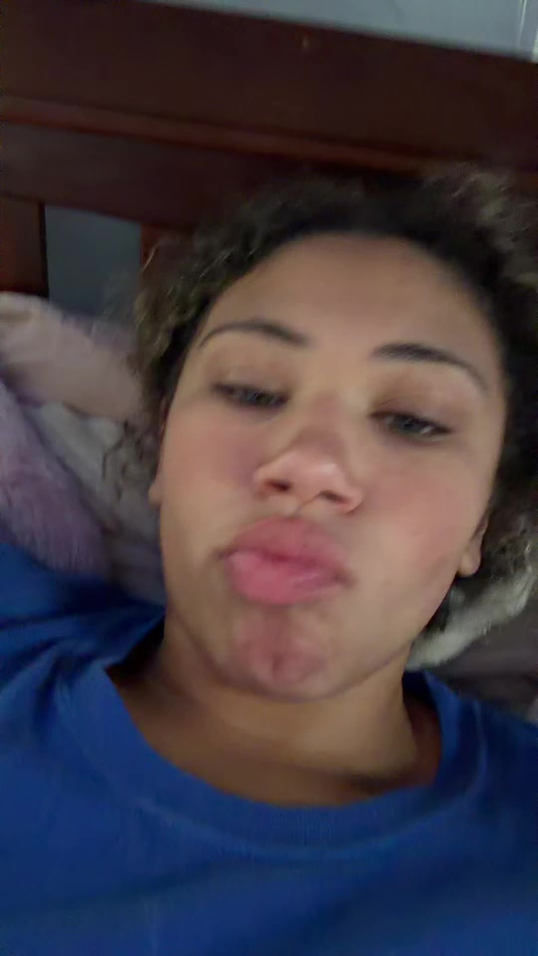 @Hi