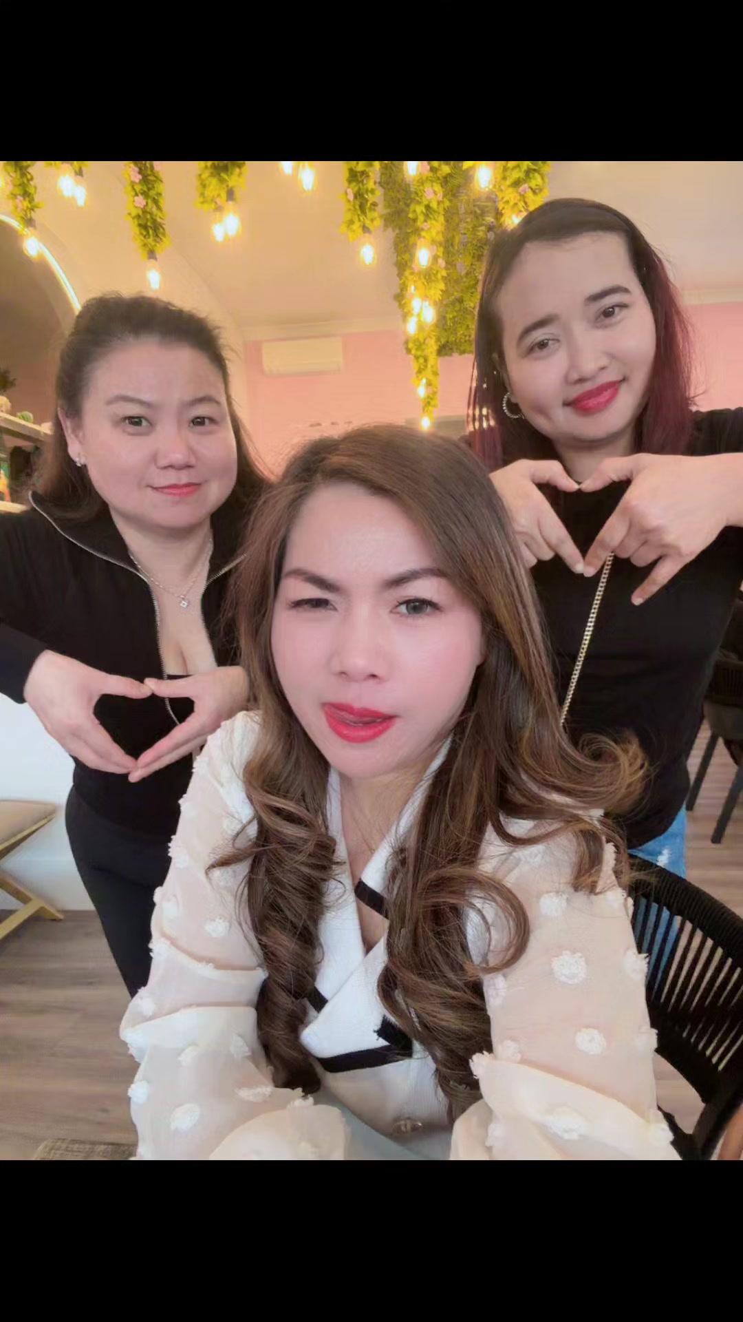 @fellycia 87 🇮🇩🇭🇲