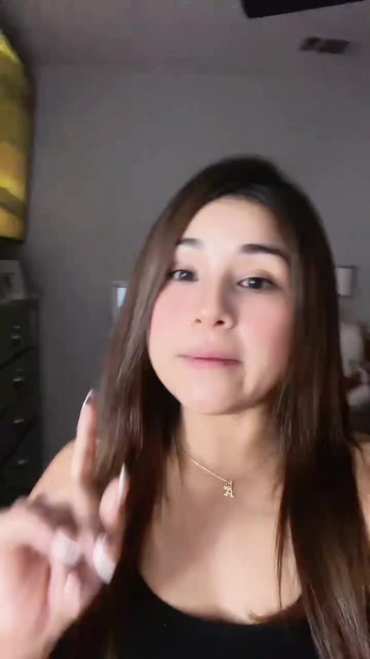 @Angelica27