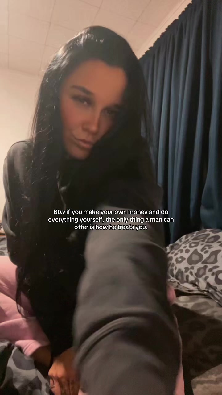 @ThatGirlJustNotYours😈