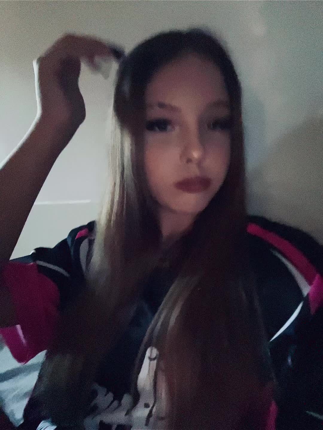@auryyy