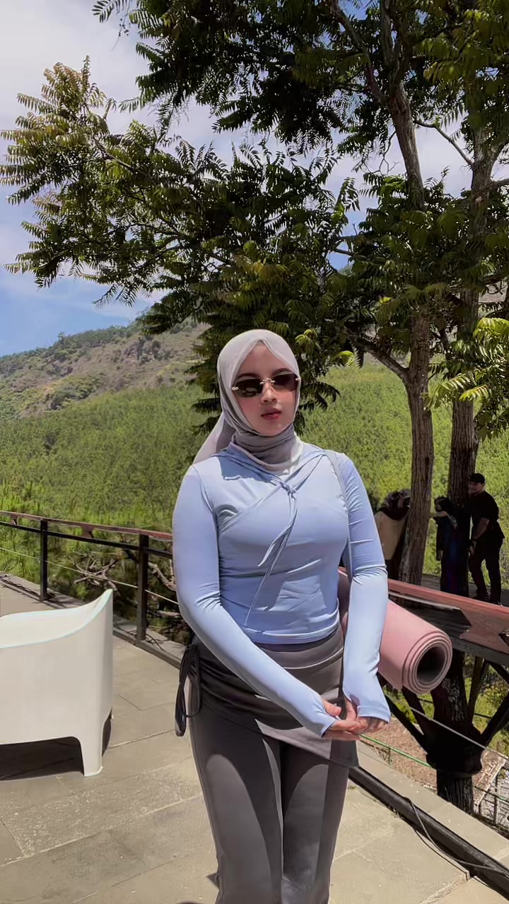 @Azla | Lifestyle Creator