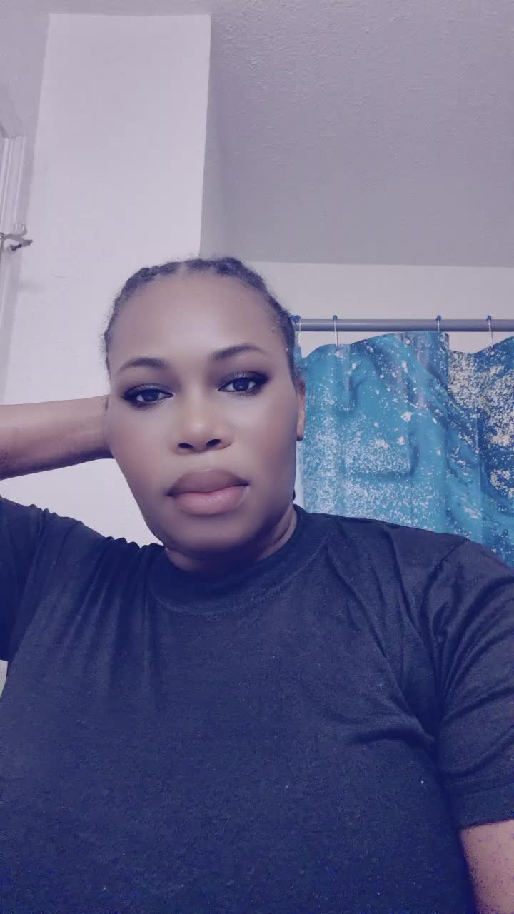 @mother of 8/ queen Nikki