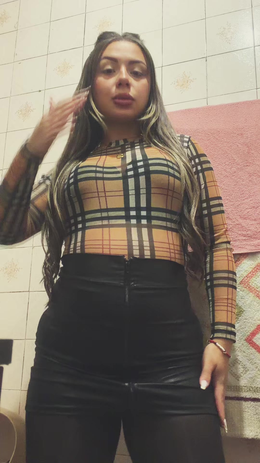 @mooraes.___