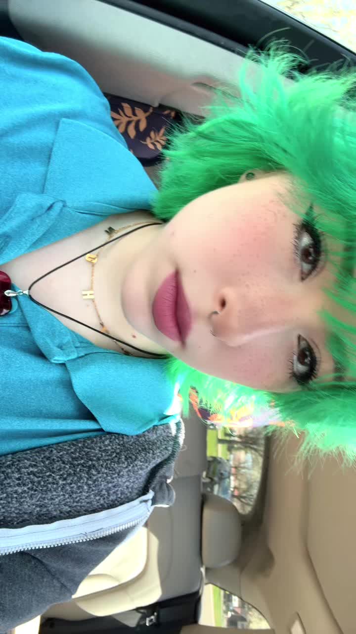@impineapplegg