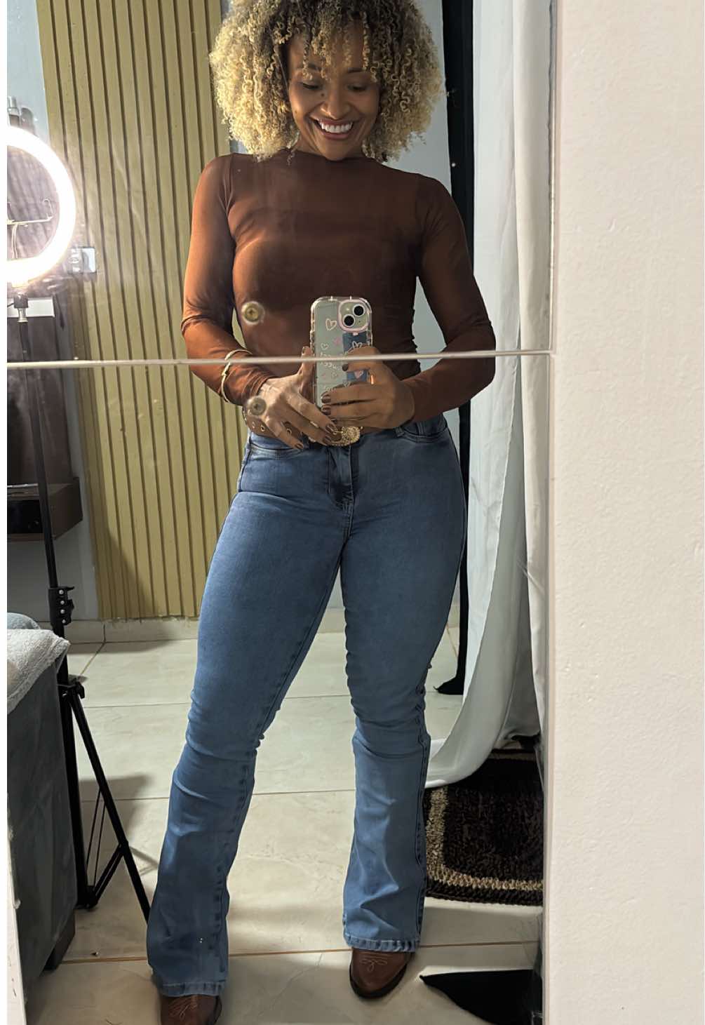 @flaviagomesfit