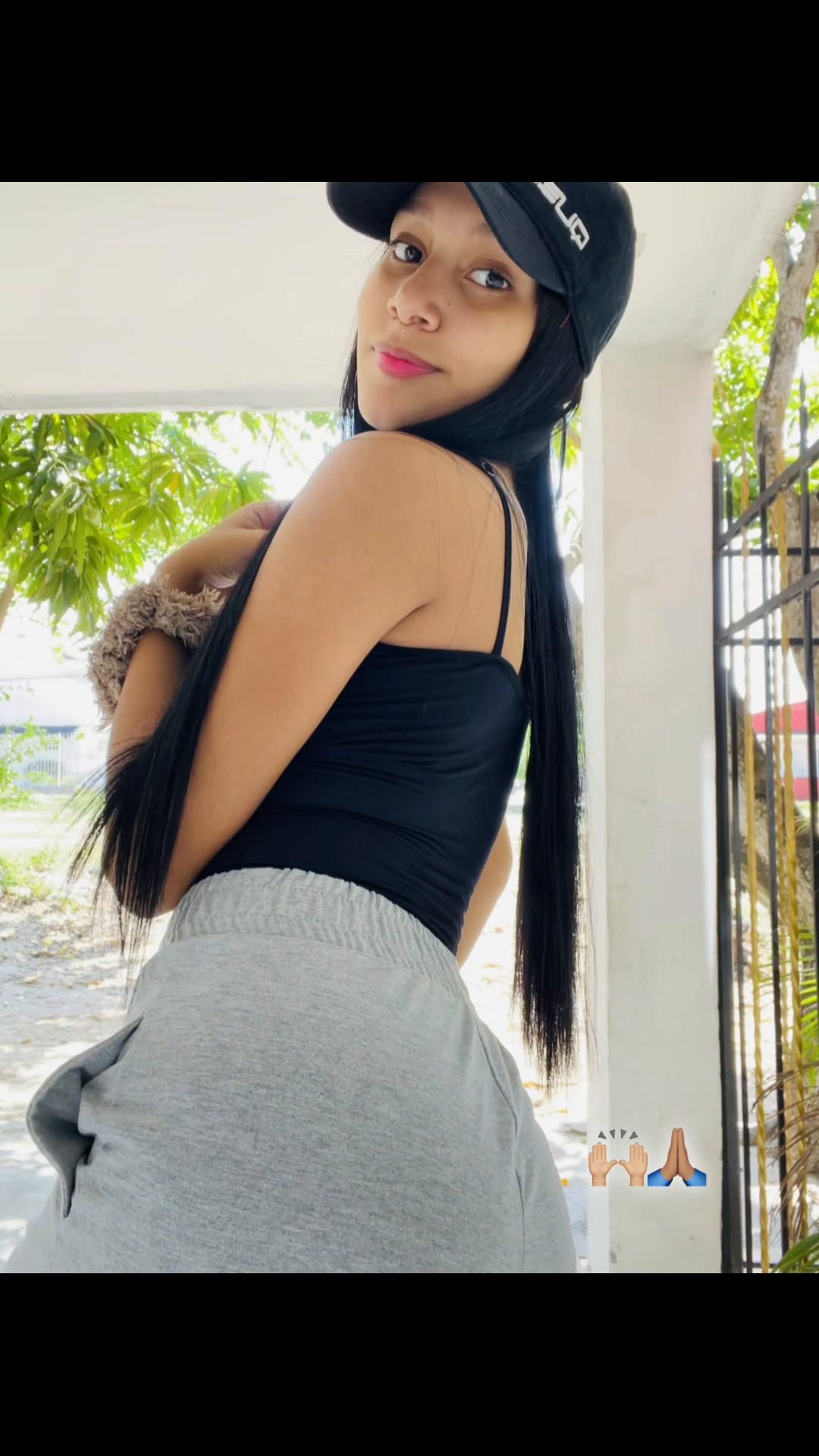 @Hayley_fonseca