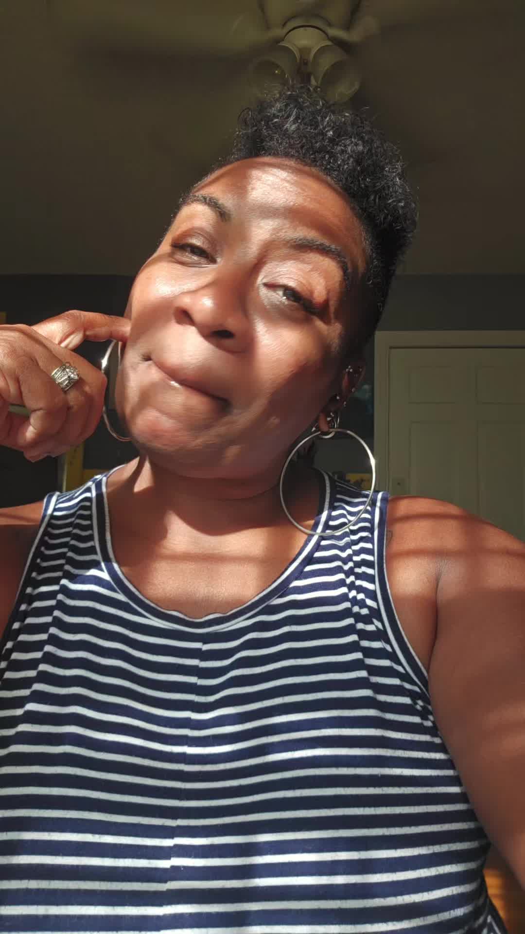 @QueenAriez
