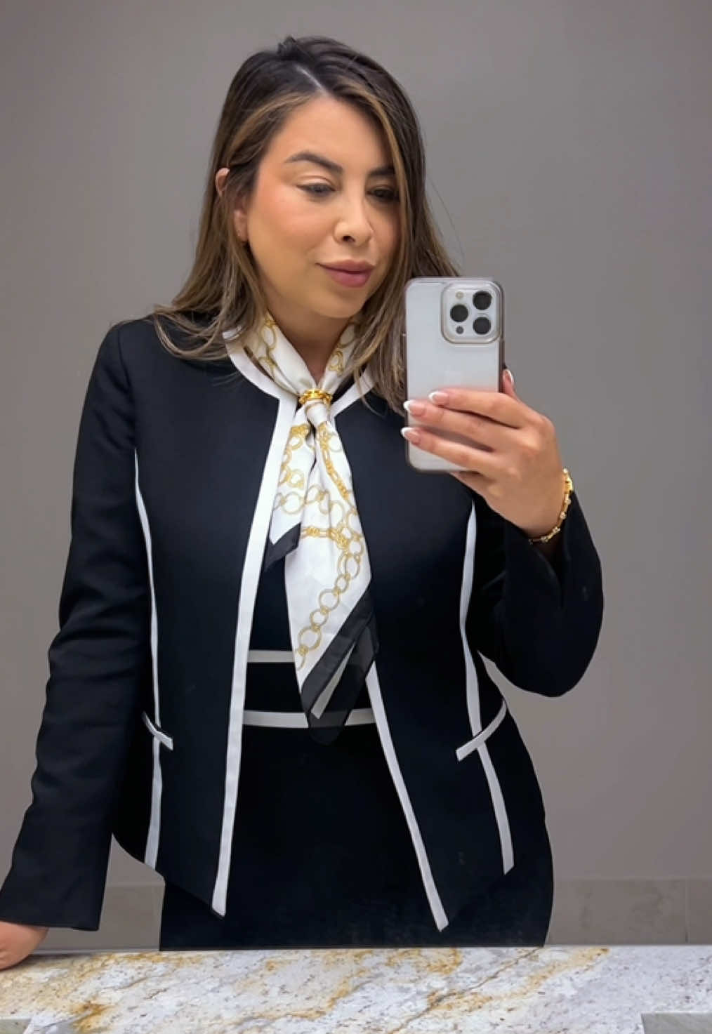 @Vanessa | Latina Lawyer