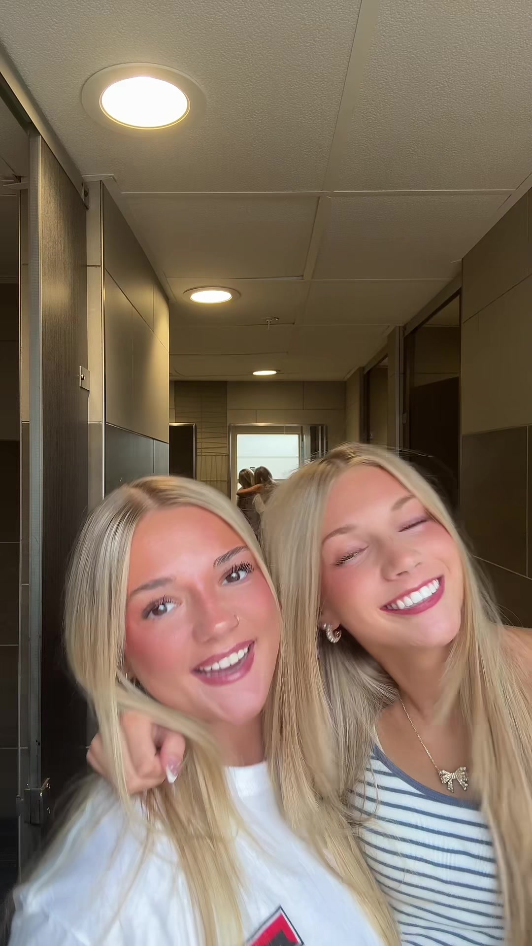 @🙅🏼&zwj;♀️