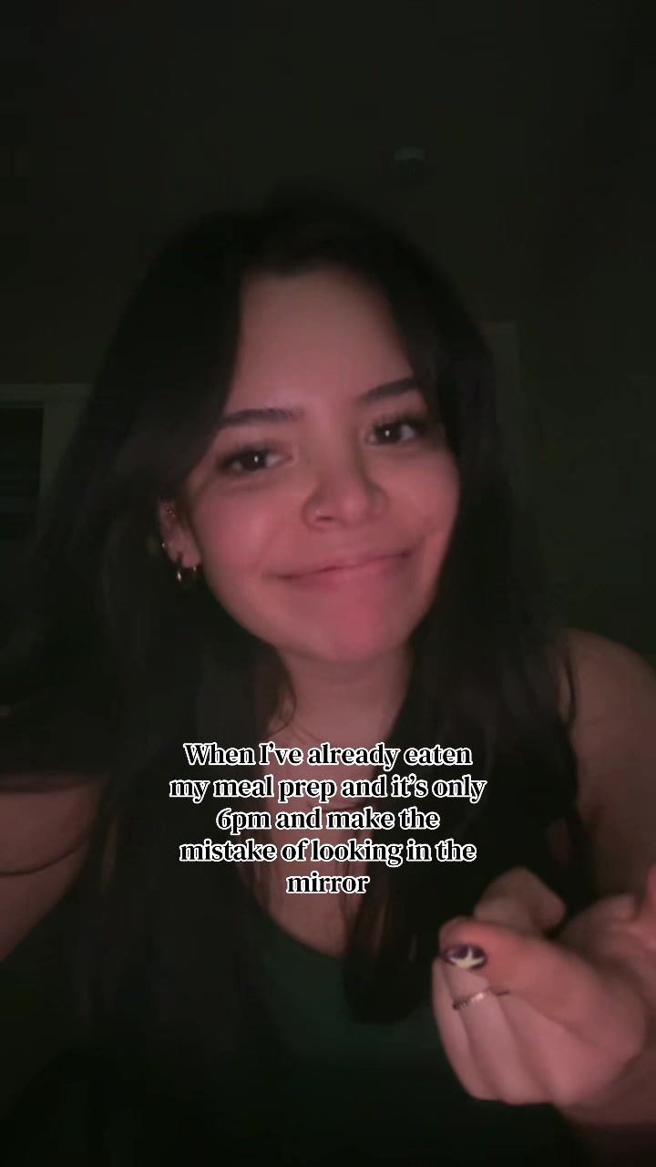 @🦦
