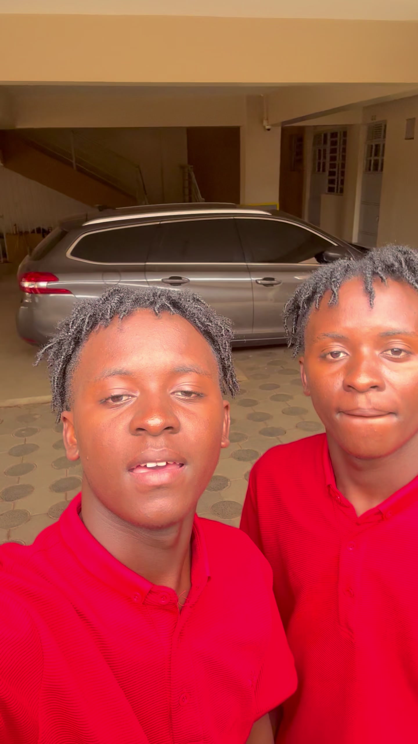 @Twinstars Africana🇰🇪