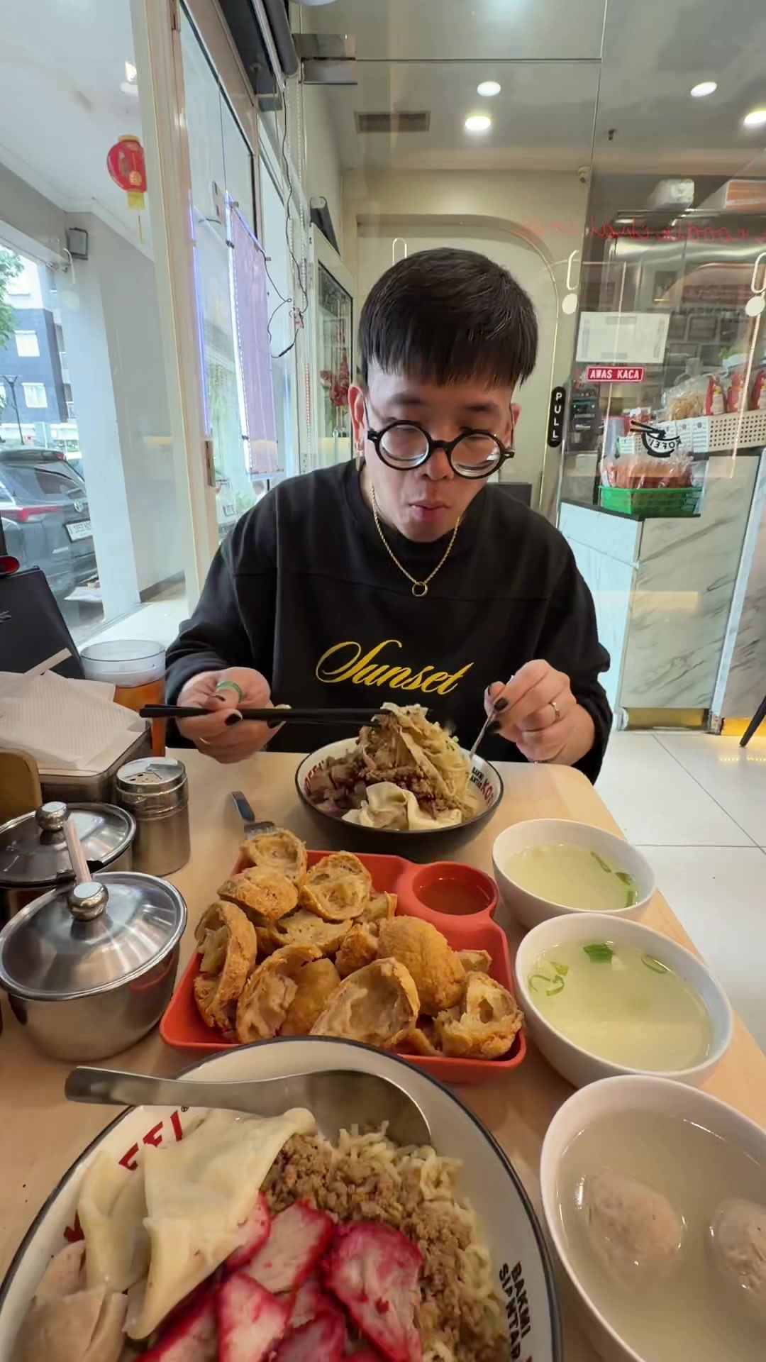 @Aku Makan Yah