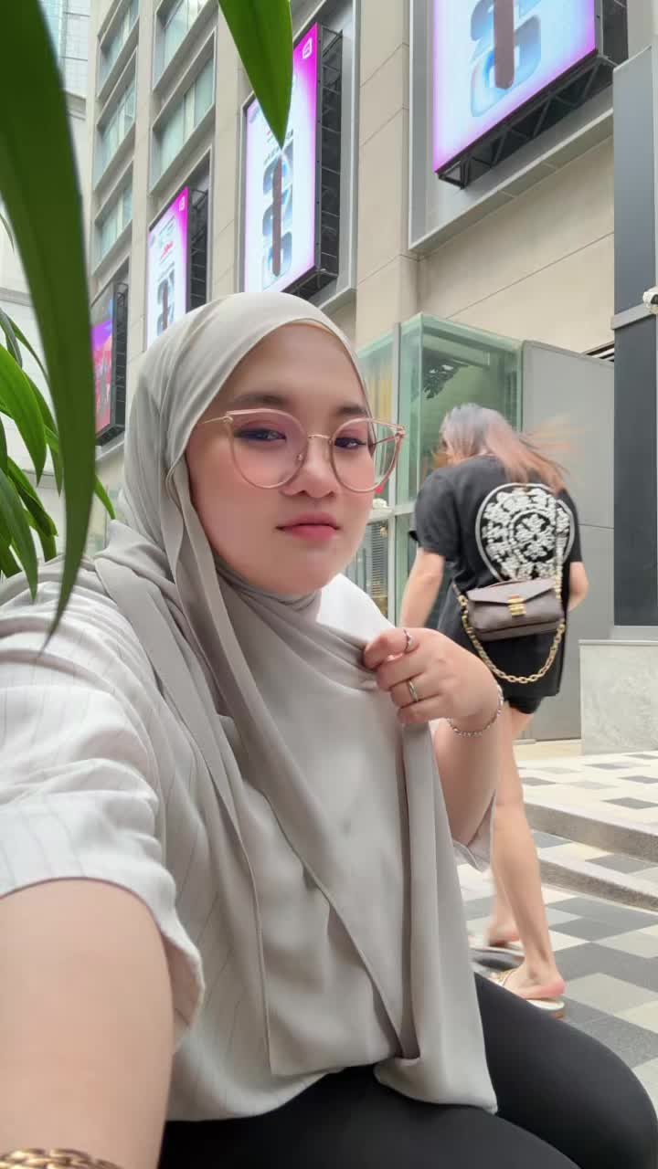 @Bukan๐๐๐