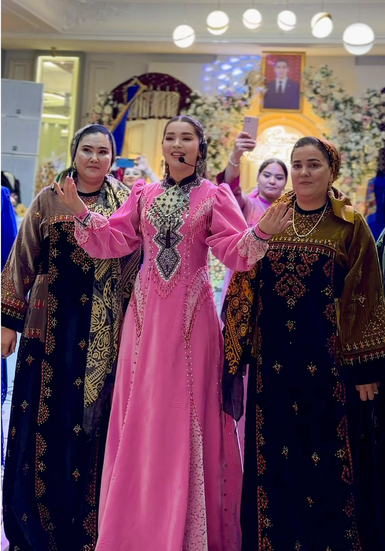 @YhlaslyDünýäGroup
