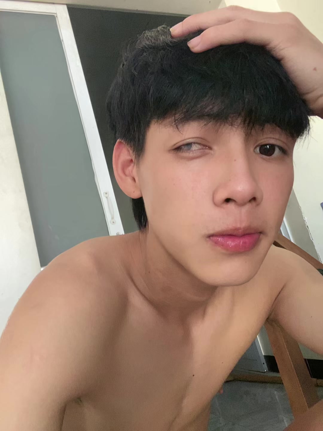 @Ng Ho&agrave;ng D. Bảo.