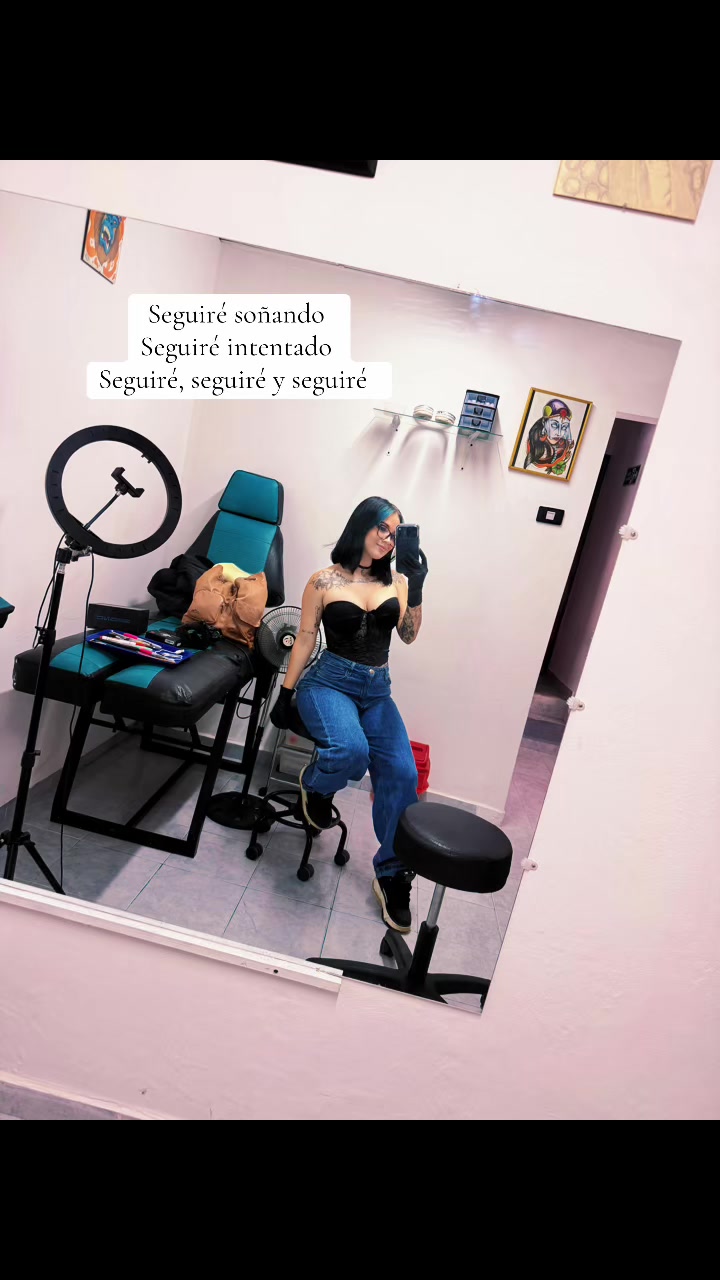 @🪼Laura Azulita 🦋