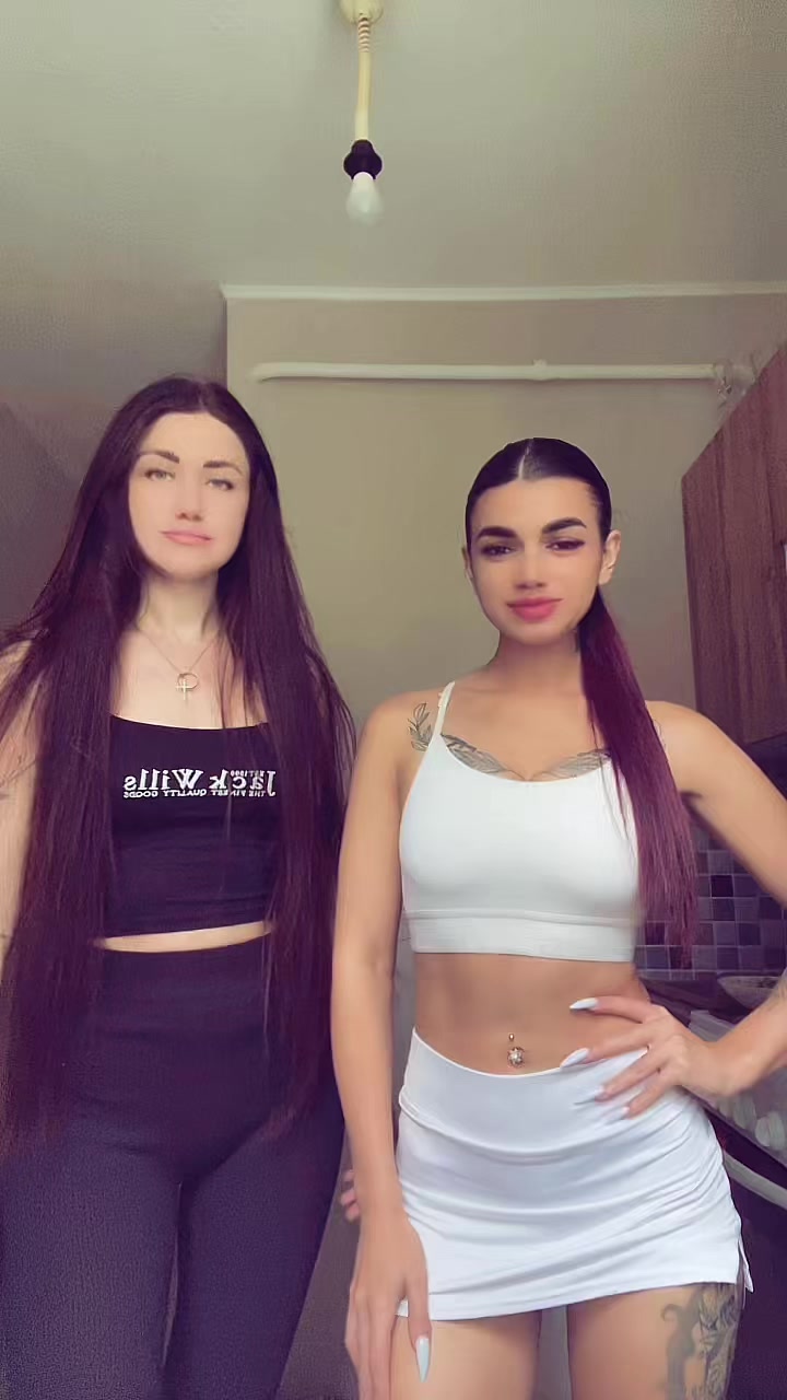 @Alina🦋✨