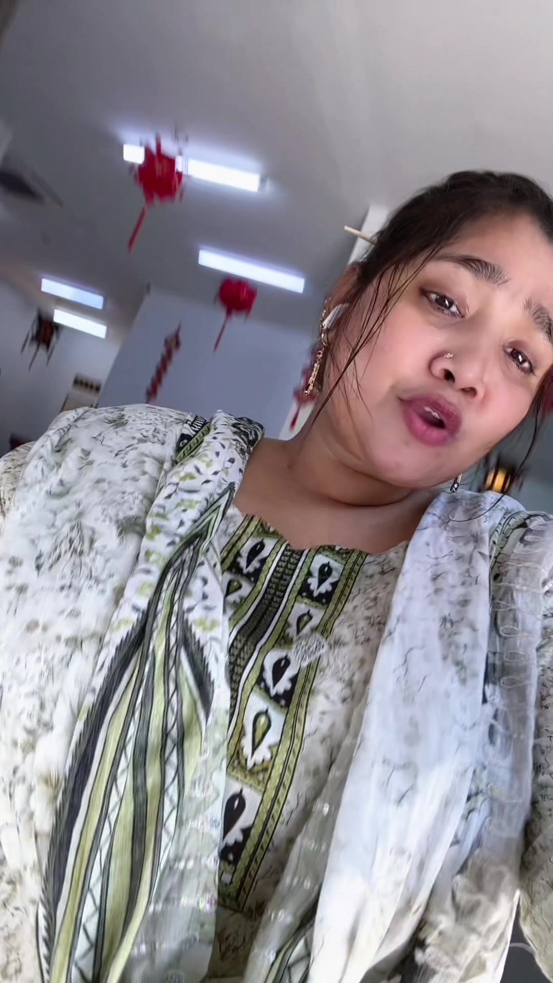 @হাসির 💋 রানি