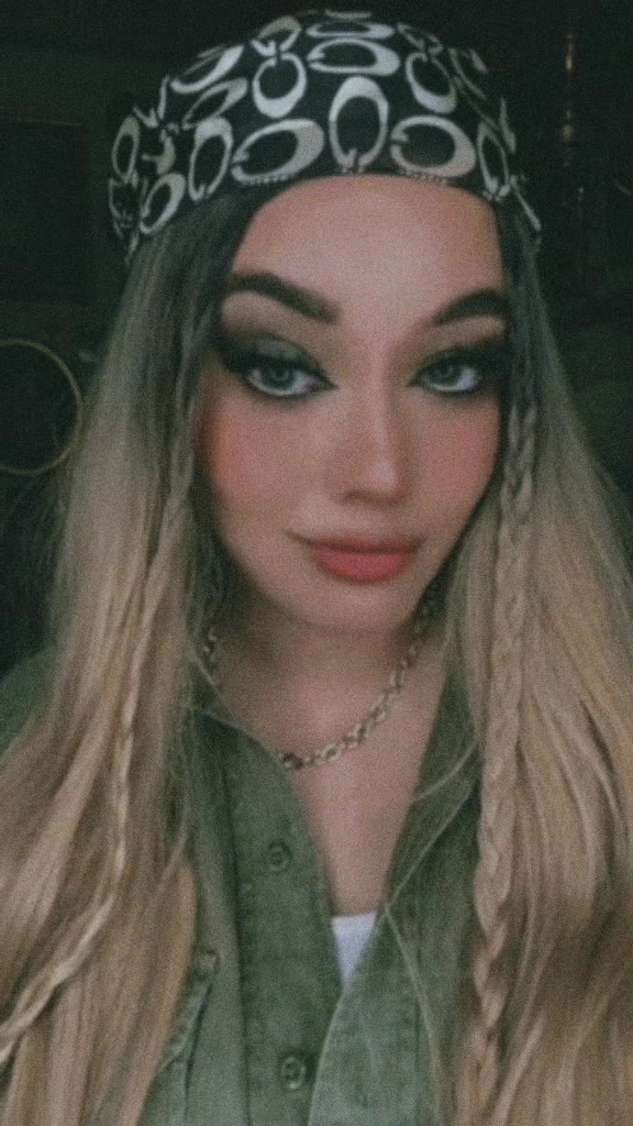 @Alejandra😎✌️