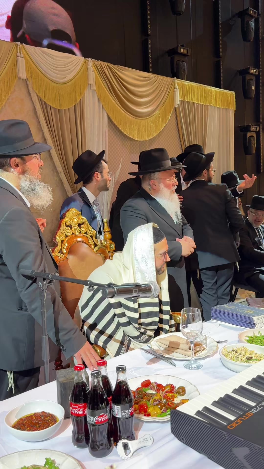 @הינוקא העמוד הרישמי