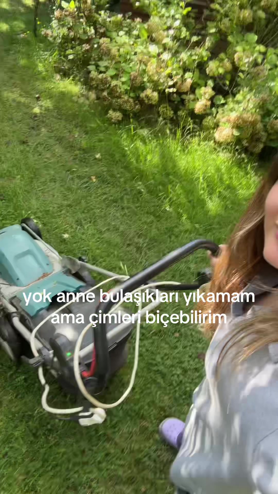 @🦦