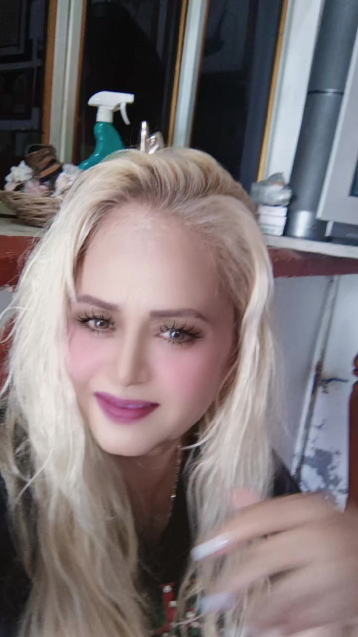 @Alem&aacute;n Sandoval