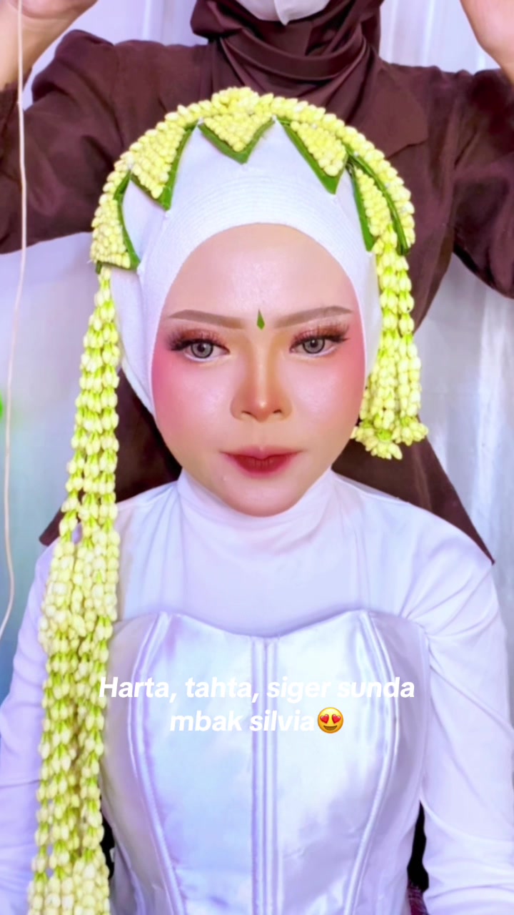@Silvia Makeup Artist Cirebon